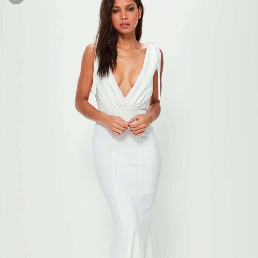 BRAND NEW misguided formal Ivory gown